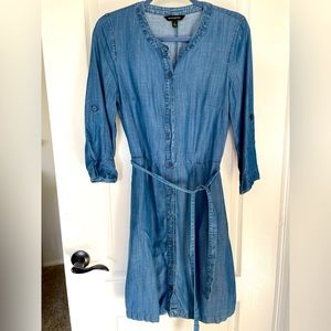 Banana Republic size 6 button up dress